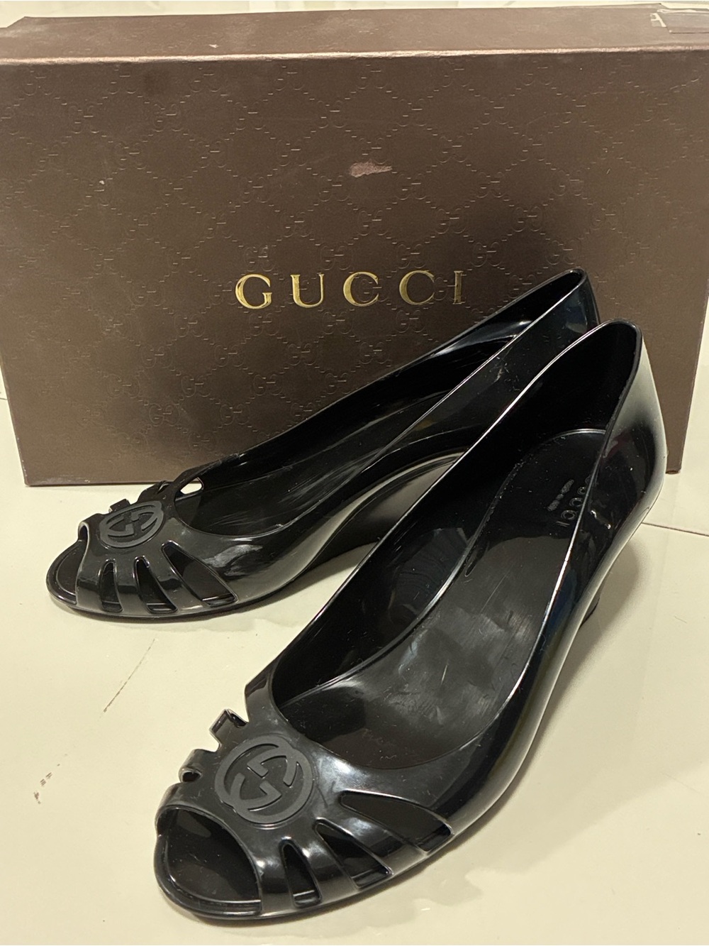 Gucci Marola Black Jelly GG Peep Toe Wedge Sandals Size 38 US 8 Like New Box - Picture 6 of 17